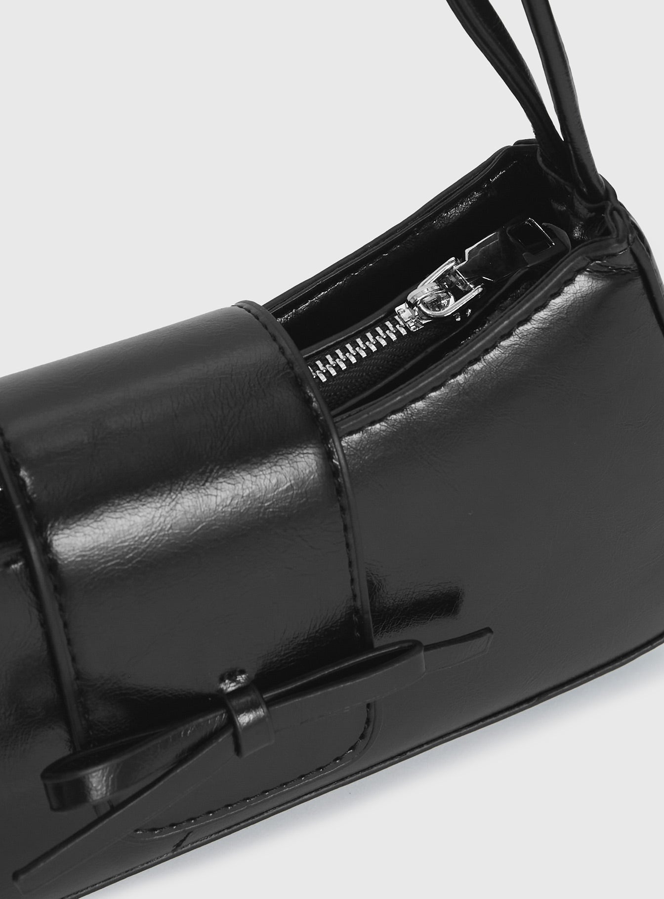 Bolso de hombro Scotlyn negro
