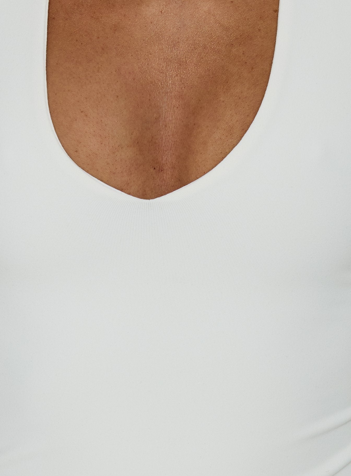 Vestido mini con cuello halter y efecto contrastado «Bless Her Heart», blanco